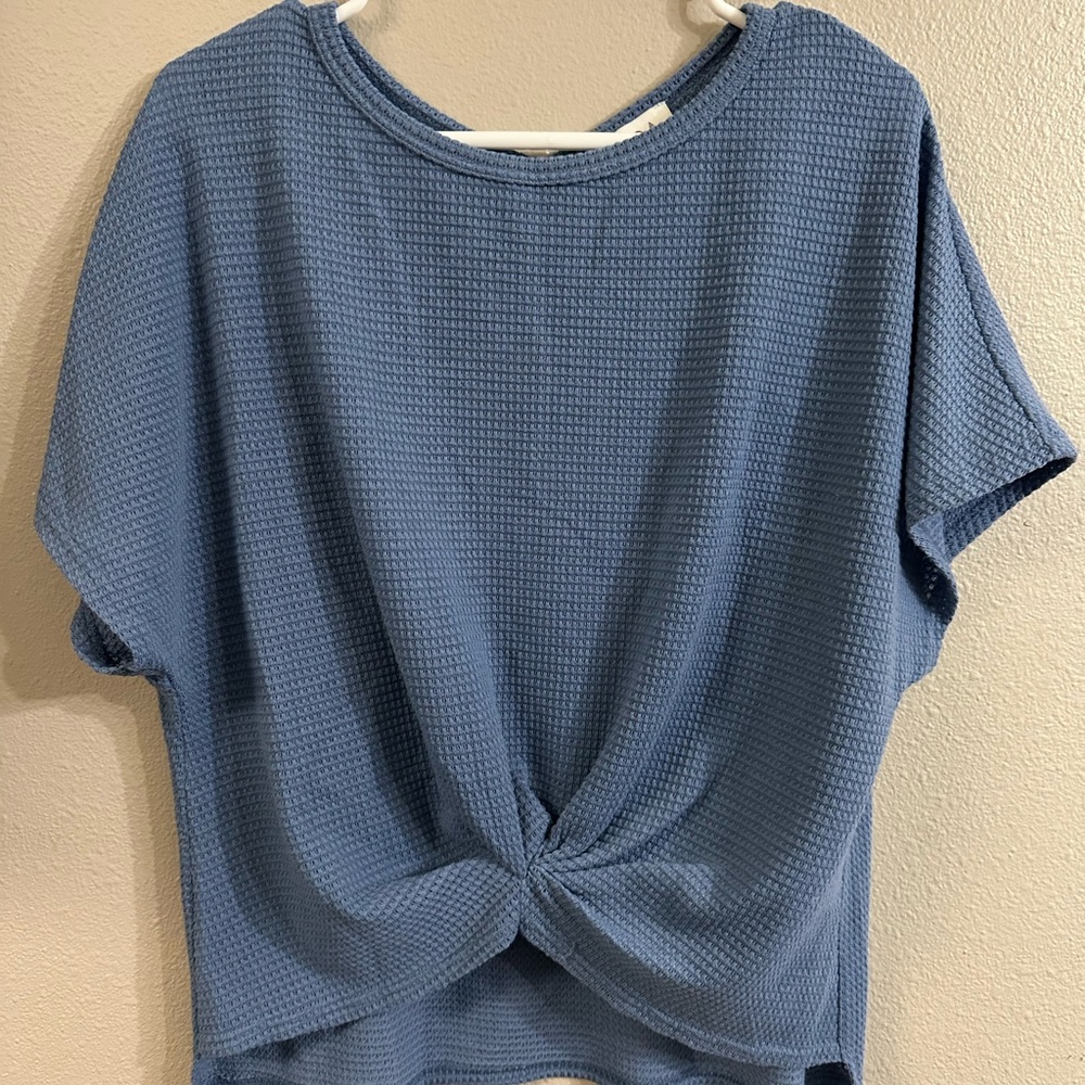 Casual Blue Waffle Knit Twist Front Tee